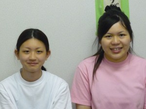 厨房職員、西庄安奈さんと稲地郁香さんです